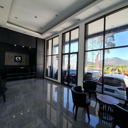 Charaka Residence Banjarnegara Экстерьер фото